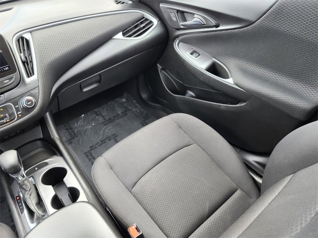 Used 2023 Chevrolet Malibu LS image 13