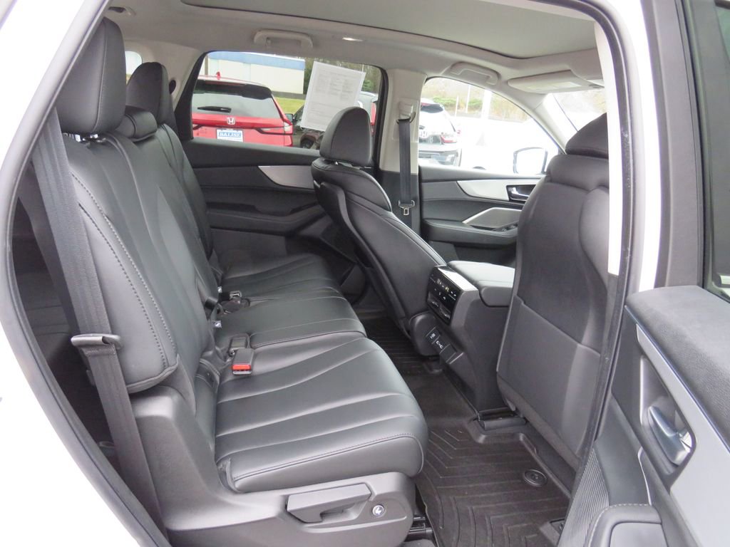 Used 2023 Acura MDX SH-AWD image 29