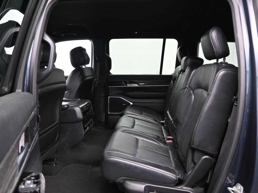 Used 2022 Jeep Wagoneer Series III image 31