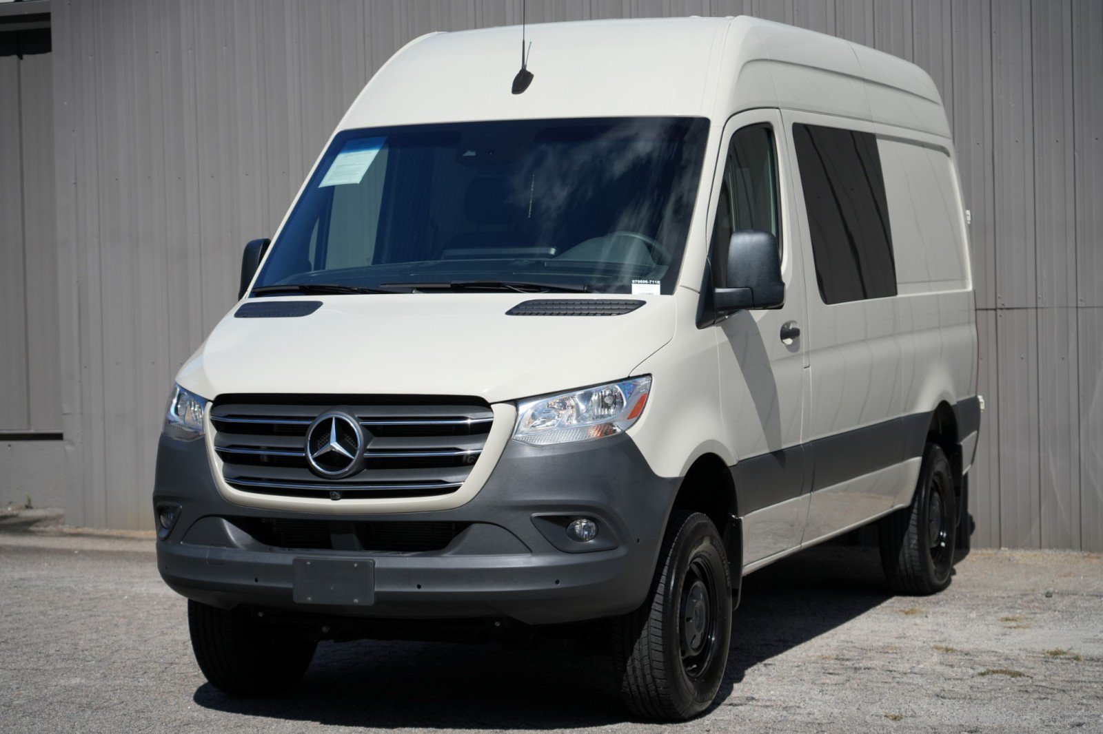 Used 2021 Mercedes-Benz Sprinter 2500 w/ Comfort Plus Package image 40