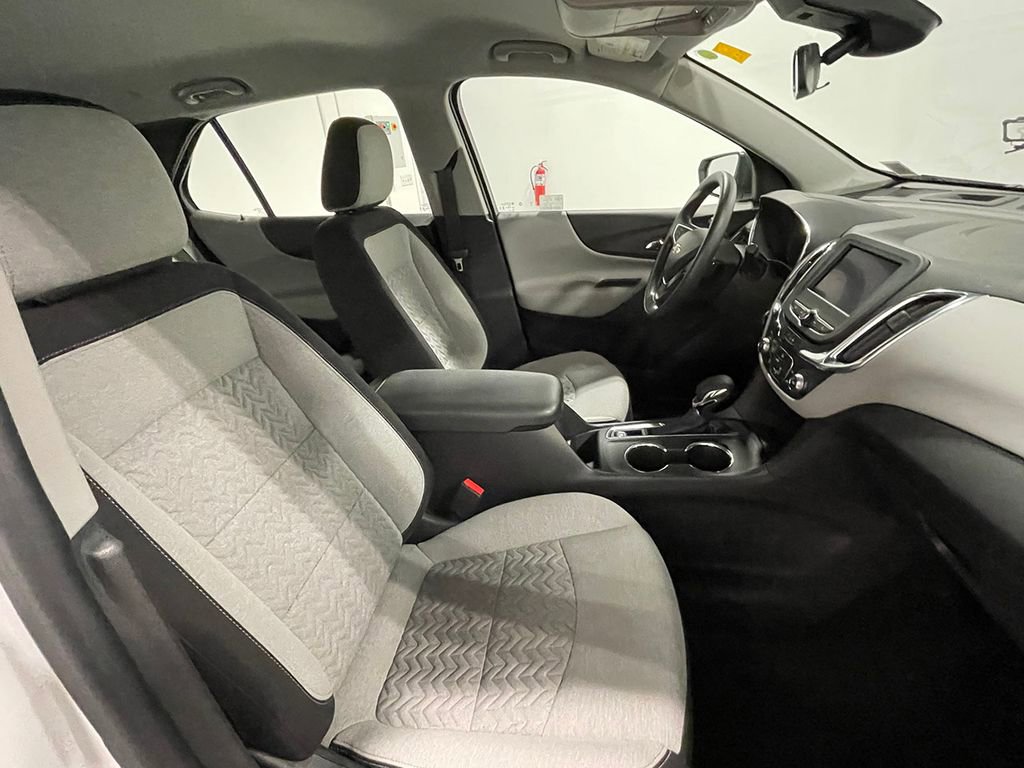 Used 2023 Chevrolet Equinox LS FWD image 24