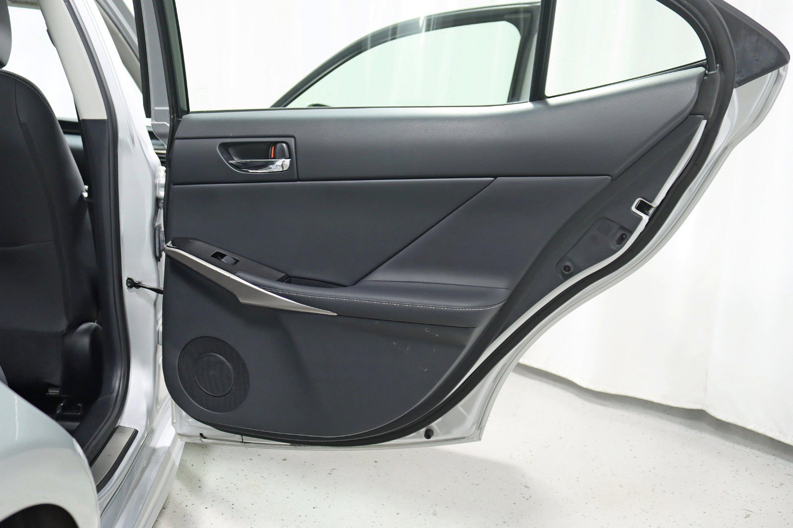 Used 2015 Lexus IS 250 AWD w/ Navigation System Package image 33