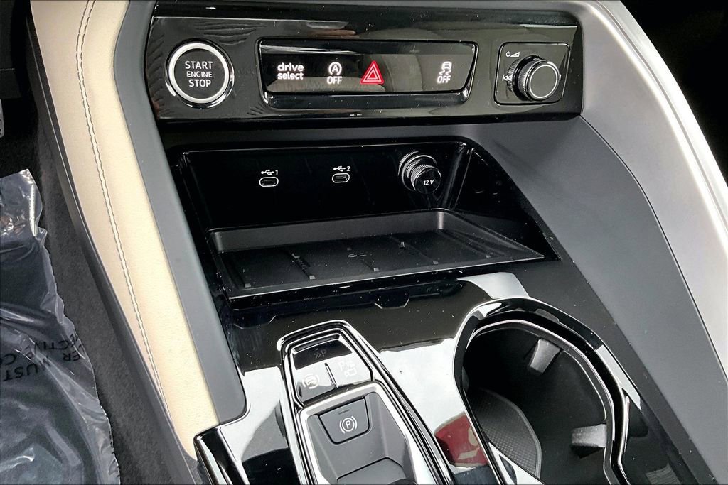 Certified 2025 Audi Q5 Prestige image 29