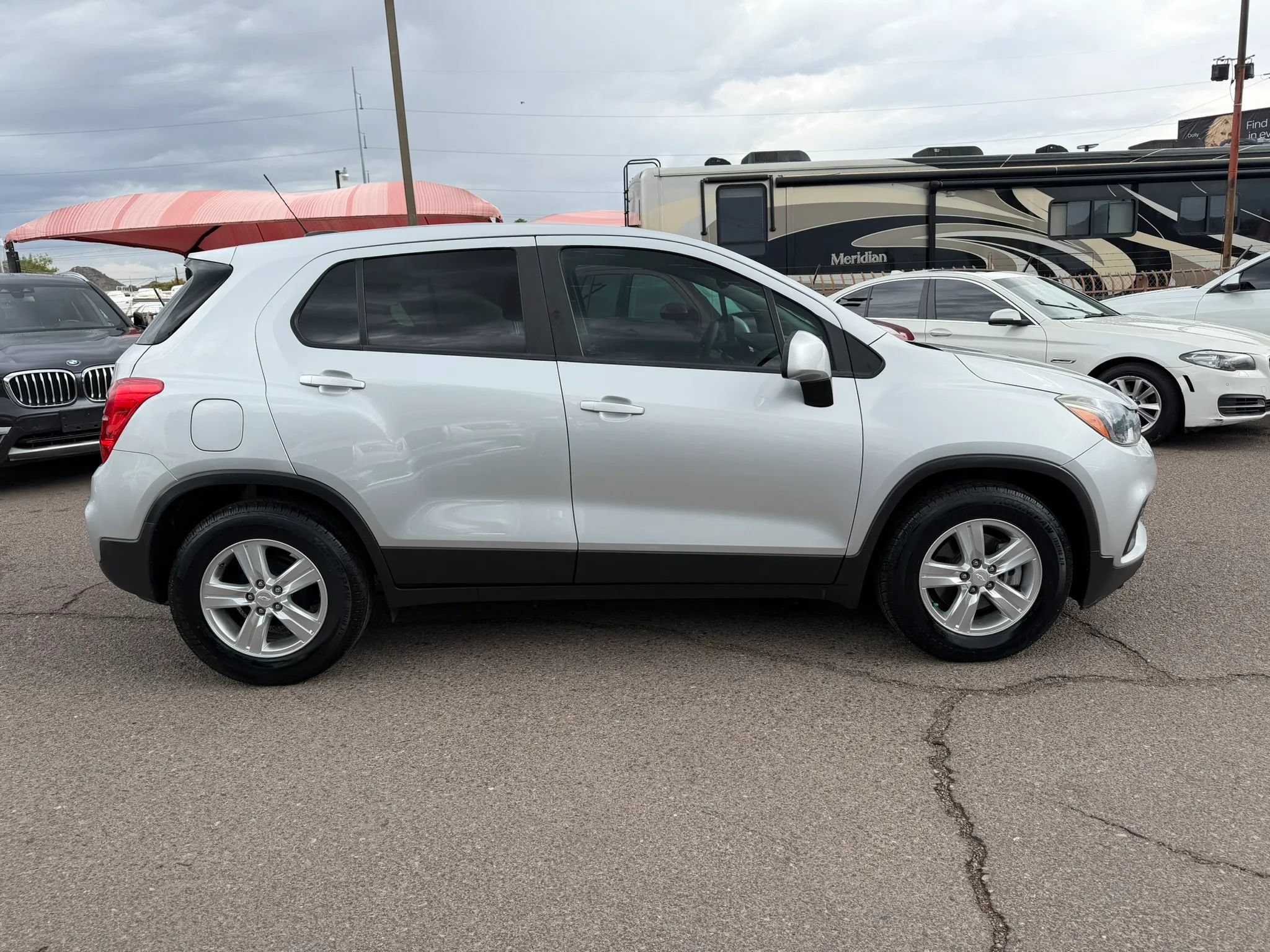 Used 2019 Chevrolet Trax LS w/ Tint and Cruise Package FWD image 4