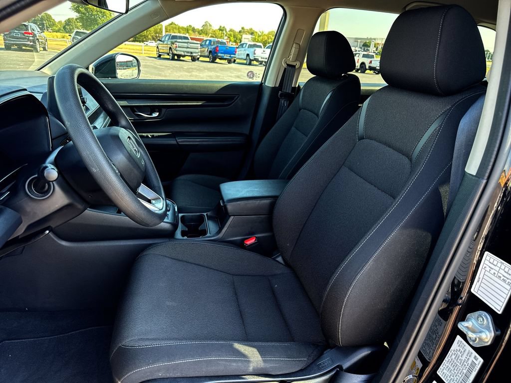 Used 2025 Honda CR-V LX image 11