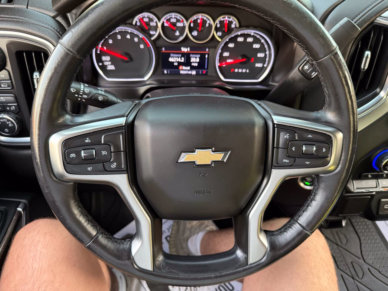 Used 2021 Chevrolet Silverado 1500 LT AWD/4WD image 21