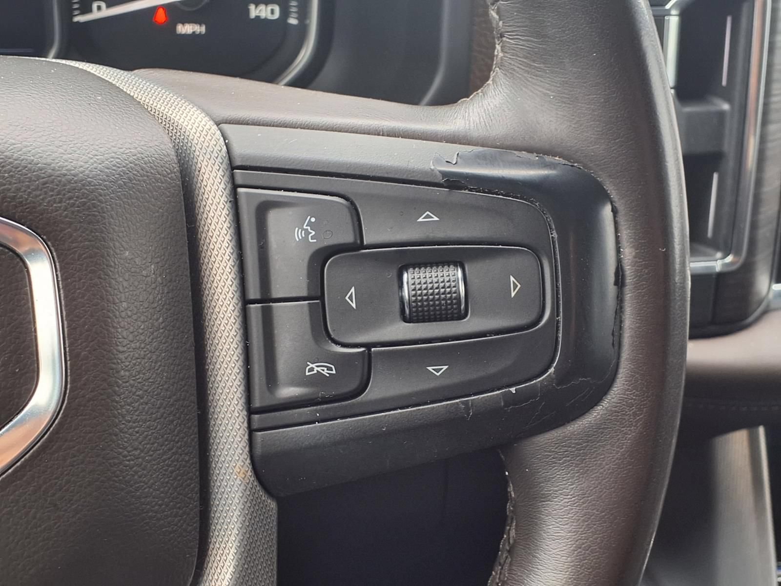 Used 2021 GMC Yukon XL Denali AWD/4WD image 16