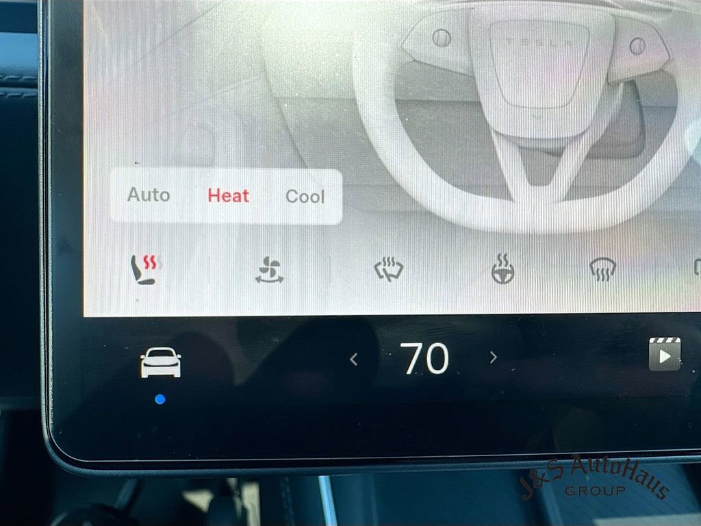 Used 2026 Tesla Model Y Long Range AWD/4WD image 27