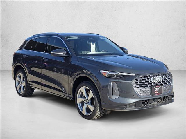 New 2025 Audi Q5 Premium w/ Premium Plus AWD/4WD image 3