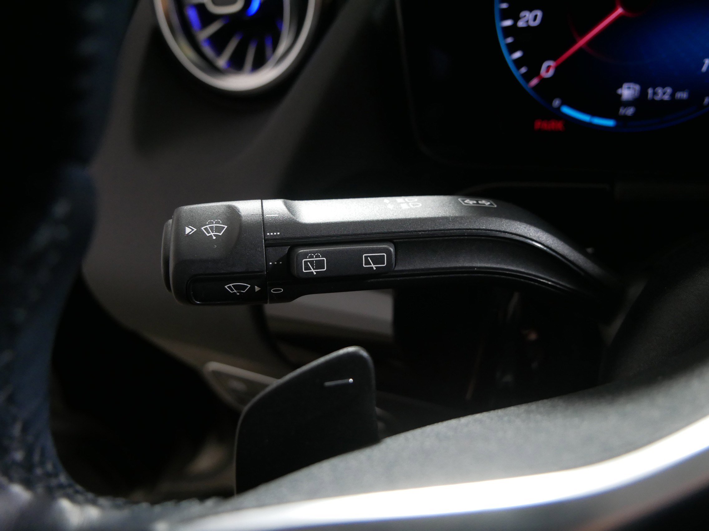 Used 2023 Mercedes-Benz GLA 250 4MATIC image 31