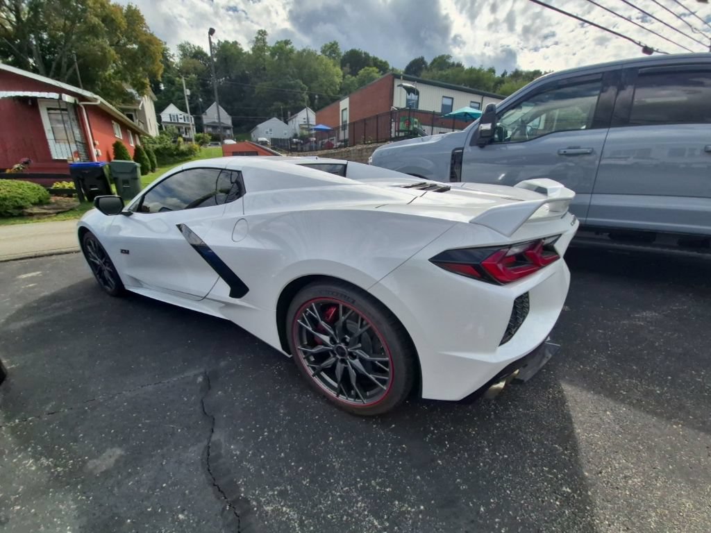 Used 2023 Chevrolet Corvette Stingray Premium Conv w/ Z51 Performance Package RWD image 5