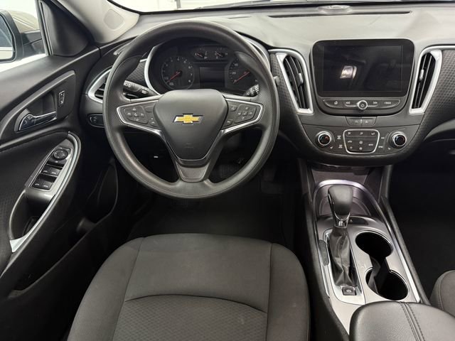 Used 2023 Chevrolet Malibu LT FWD image 31