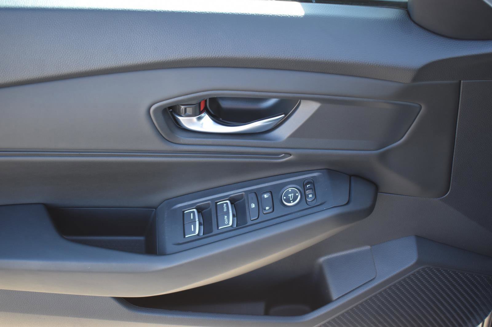 Used 2024 Honda Accord EX image 23