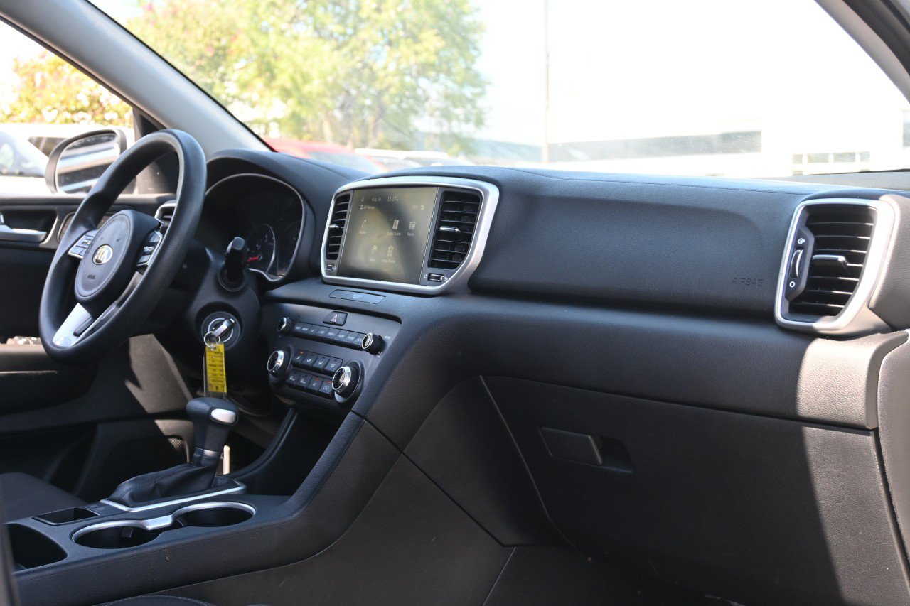 Used 2022 Kia Sportage LX FWD image 23