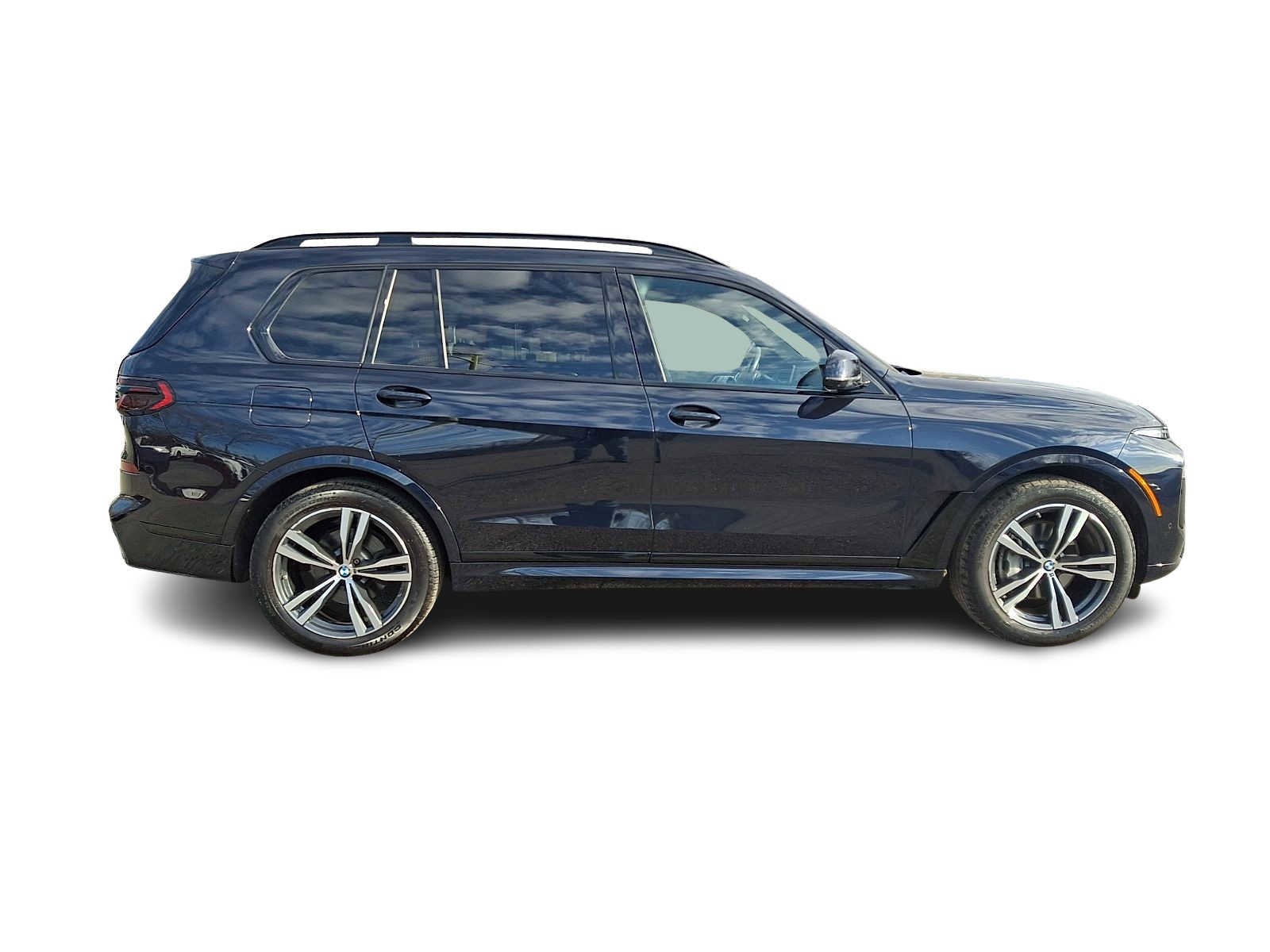 Used 2024 BMW X7 xDrive40i w/ M Sport Package image 7