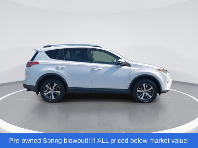 Used 2016 Toyota RAV4 XLE FWD image 9