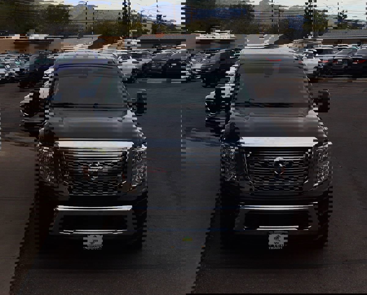 Used 2020 Nissan Titan SV w/ SV Convenience Package image 15