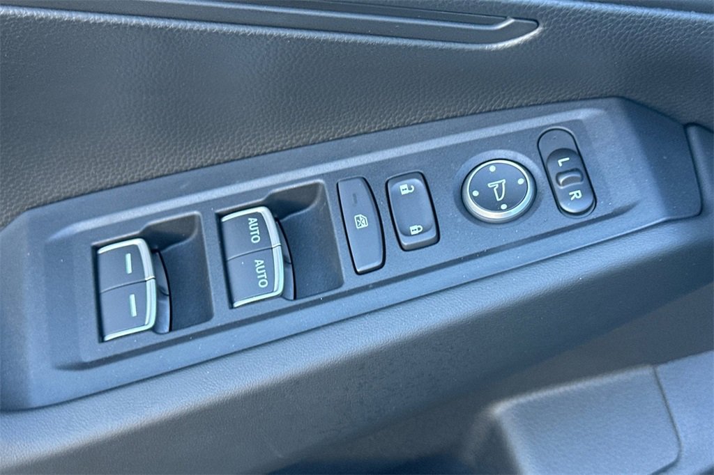 Certified 2025 Honda Accord LX image 12