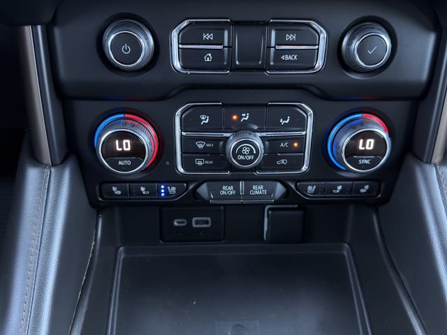 Certified 2022 Chevrolet Tahoe High Country AWD/4WD image 24
