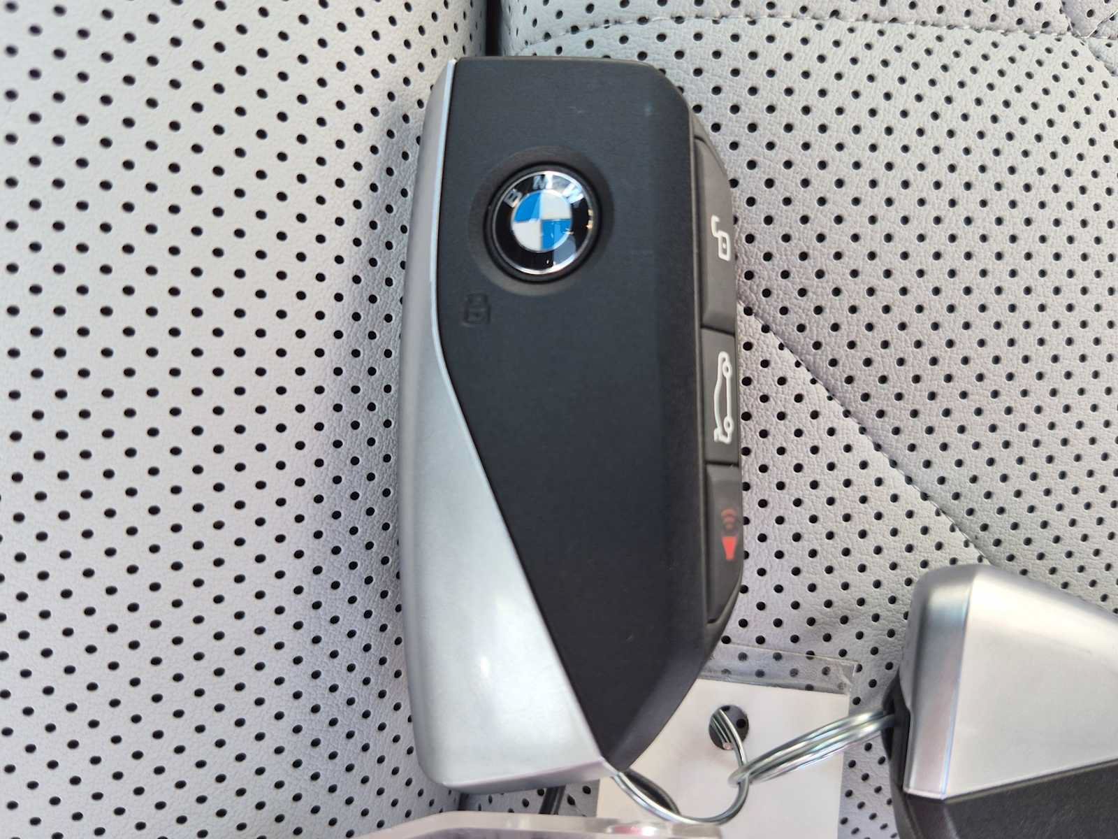 Used 2024 BMW X5 xDrive40i w/ Premium Package AWD/4WD image 37