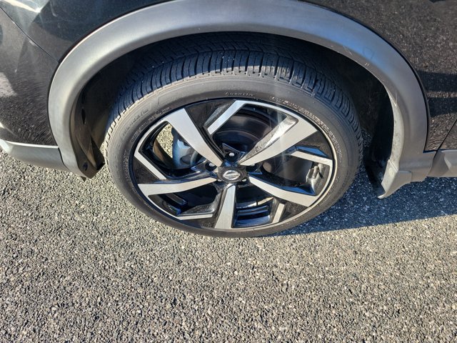 Used 2022 Nissan Rogue Sport SL w/ Premium Package FWD image 5
