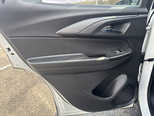 Used 2024 Chevrolet TrailBlazer LT w/ LT Cold Weather Package AWD/4WD image 21