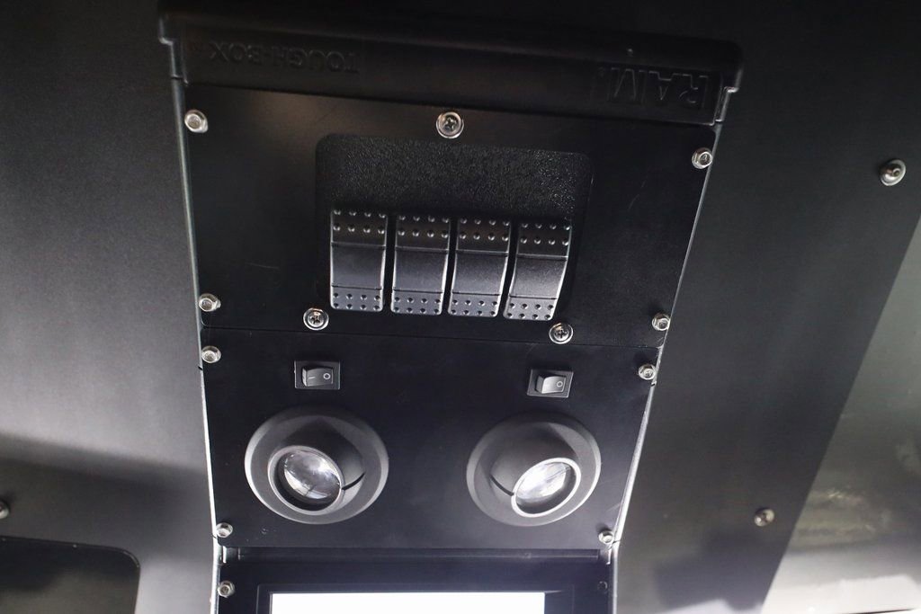 Used 1998 HUMMER H1 4-Door Wagon image 25