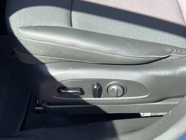 Certified 2024 Buick Encore GX Preferred w/ Comfort Package FWD image 18