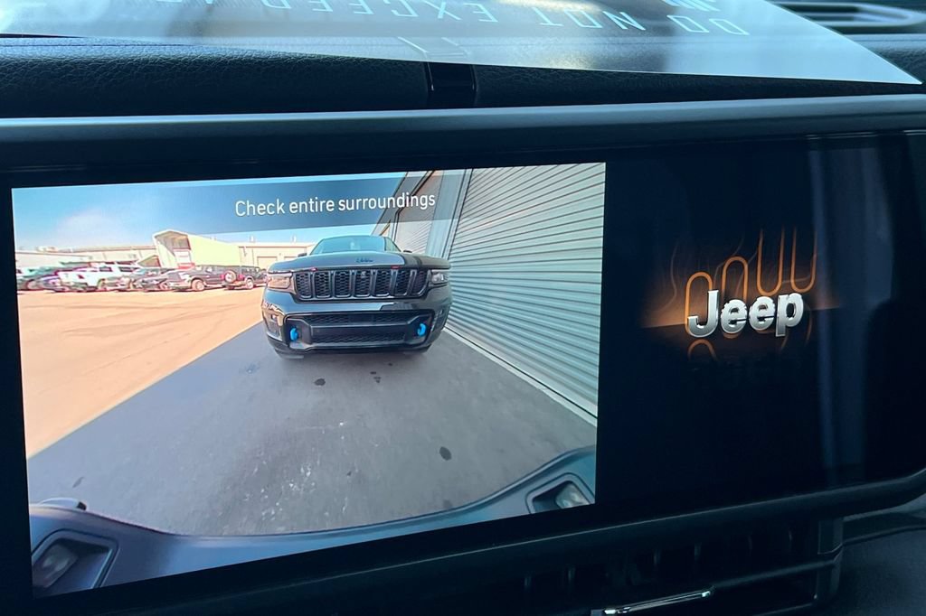 New 2026 Jeep Gladiator Sport AWD/4WD image 18