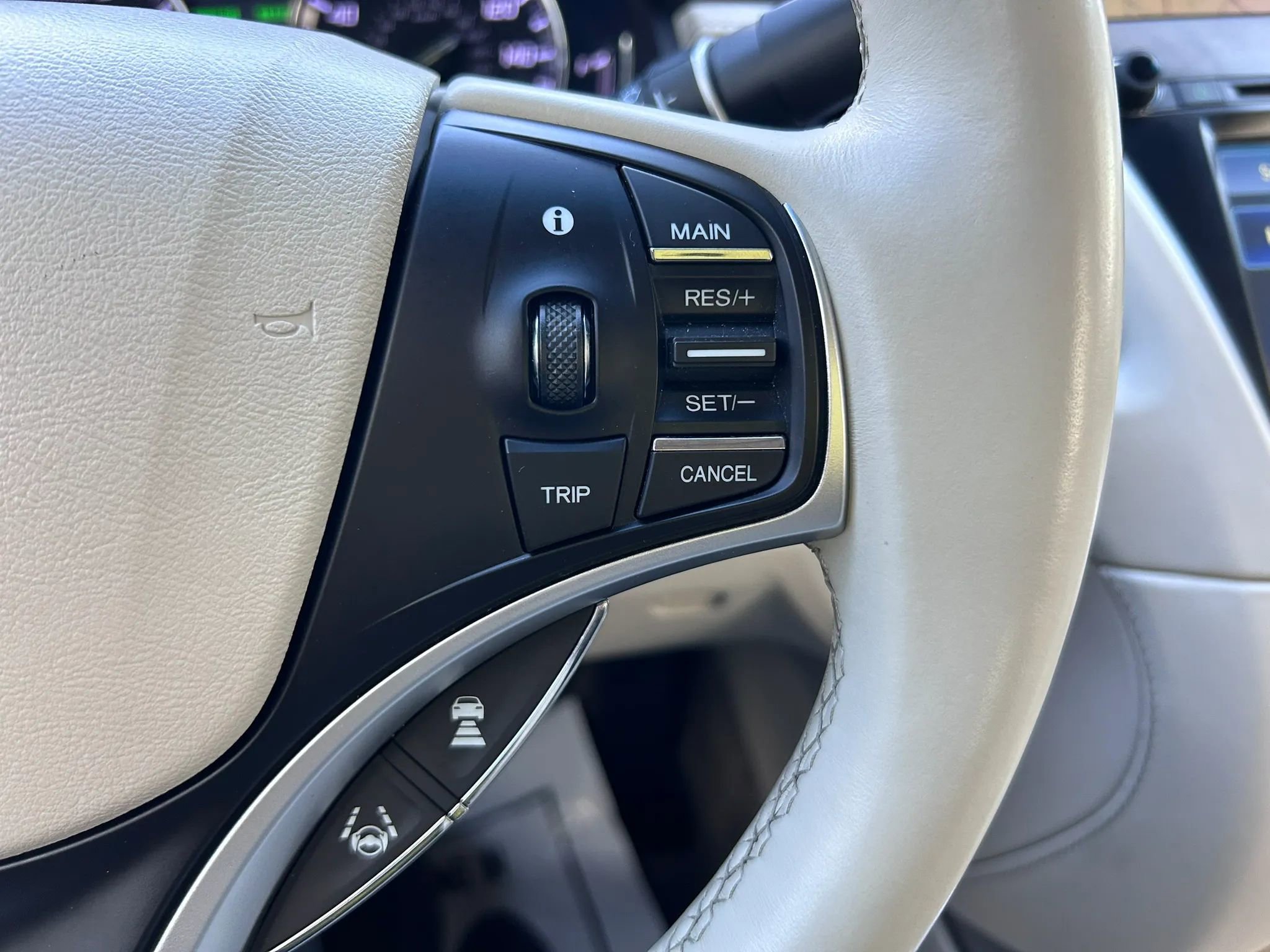 Used 2020 Acura RLX Sport Hybrid w/ Advance Pkg image 45