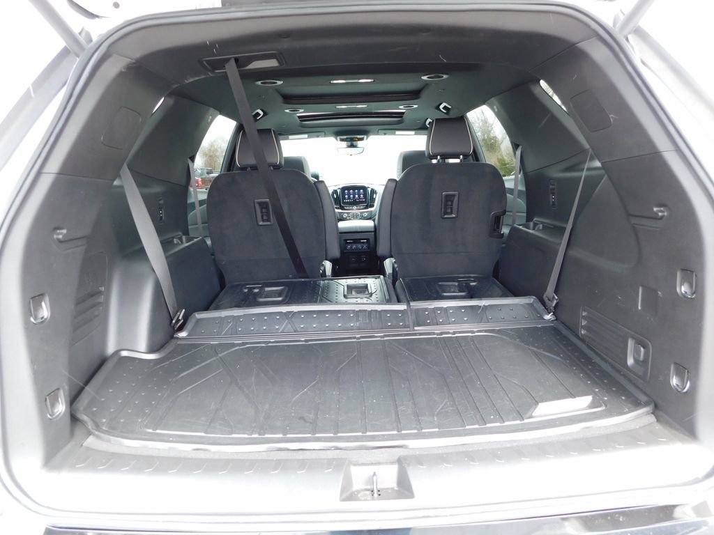 Used 2023 Chevrolet Traverse Premier w/ Redline Edition image 27