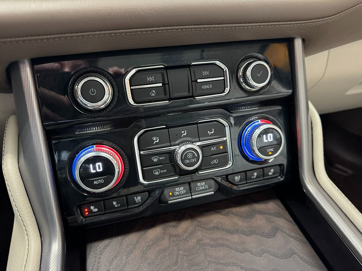 Used 2023 GMC Yukon Denali AWD/4WD image 34