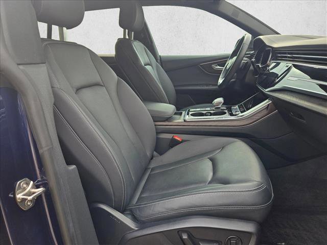 Used 2021 Audi Q8 Prestige w/ Prestige Package image 18
