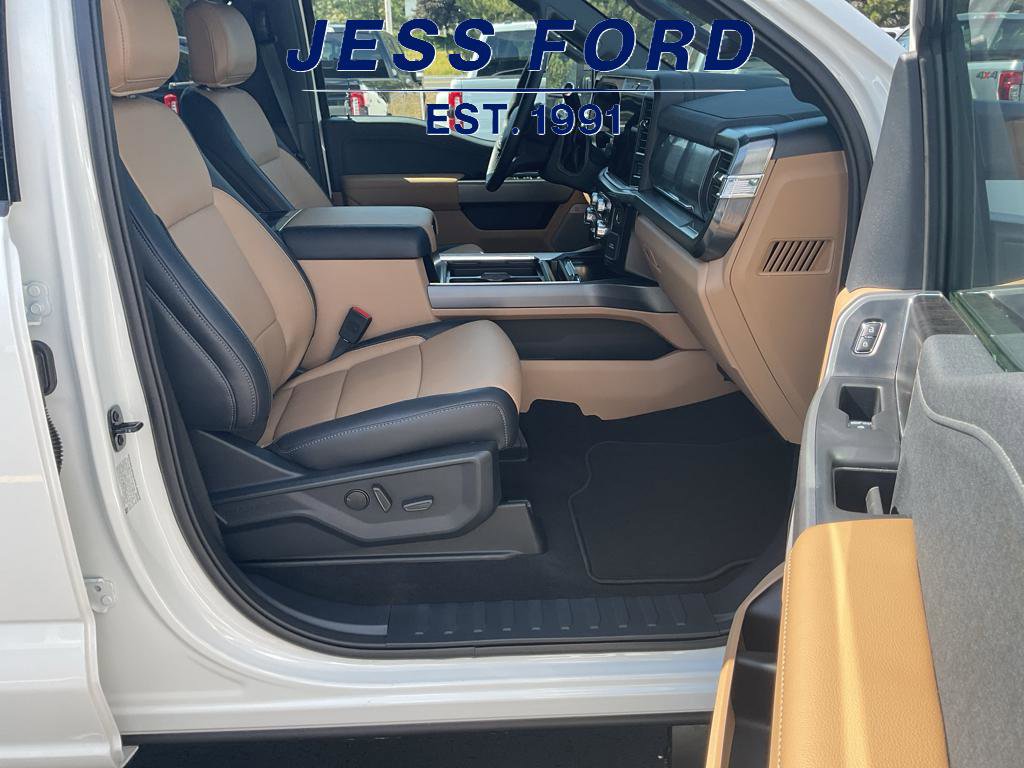 New 2025 Ford F350 Lariat image 9