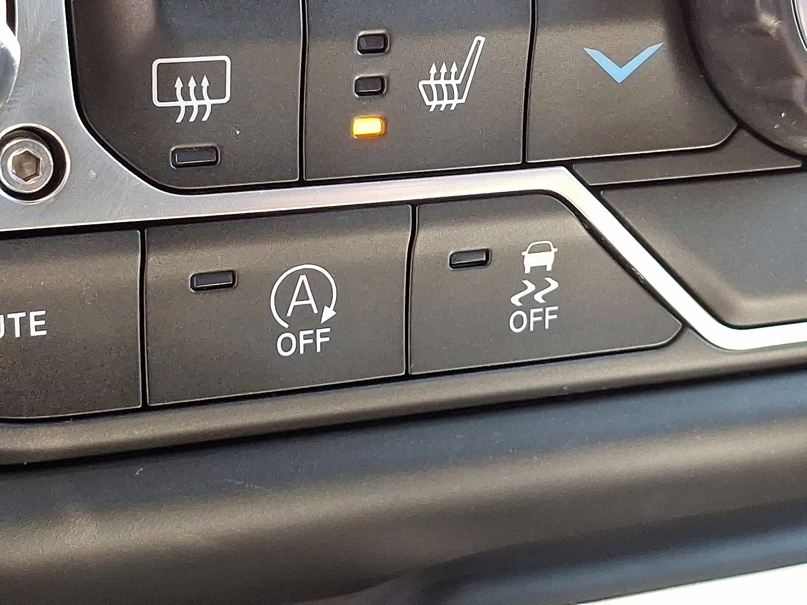 Used 2021 Jeep Wrangler Sport image 25