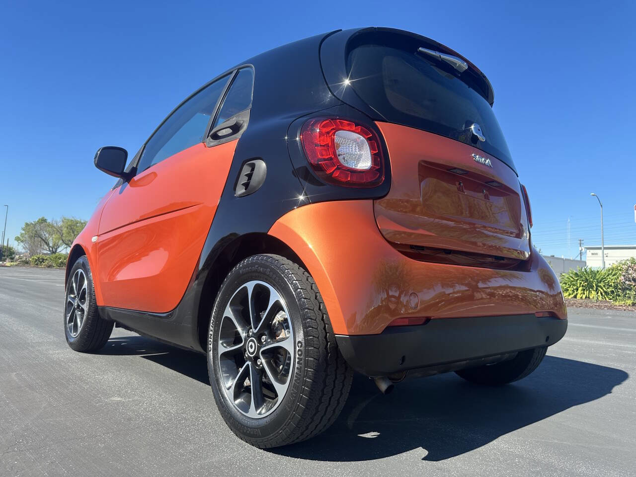 Used 2016 smart fortwo passion image 5