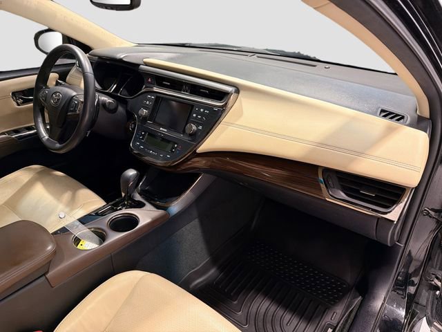 Used 2013 Toyota Avalon Limited image 23