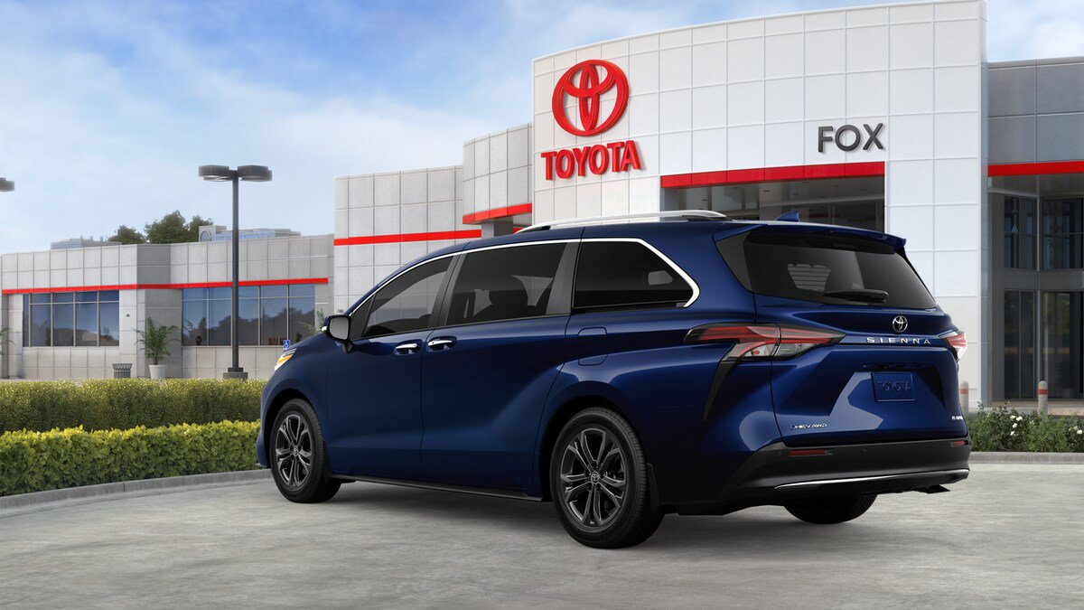 New 2026 Toyota Sienna Platinum AWD/4WD image 15