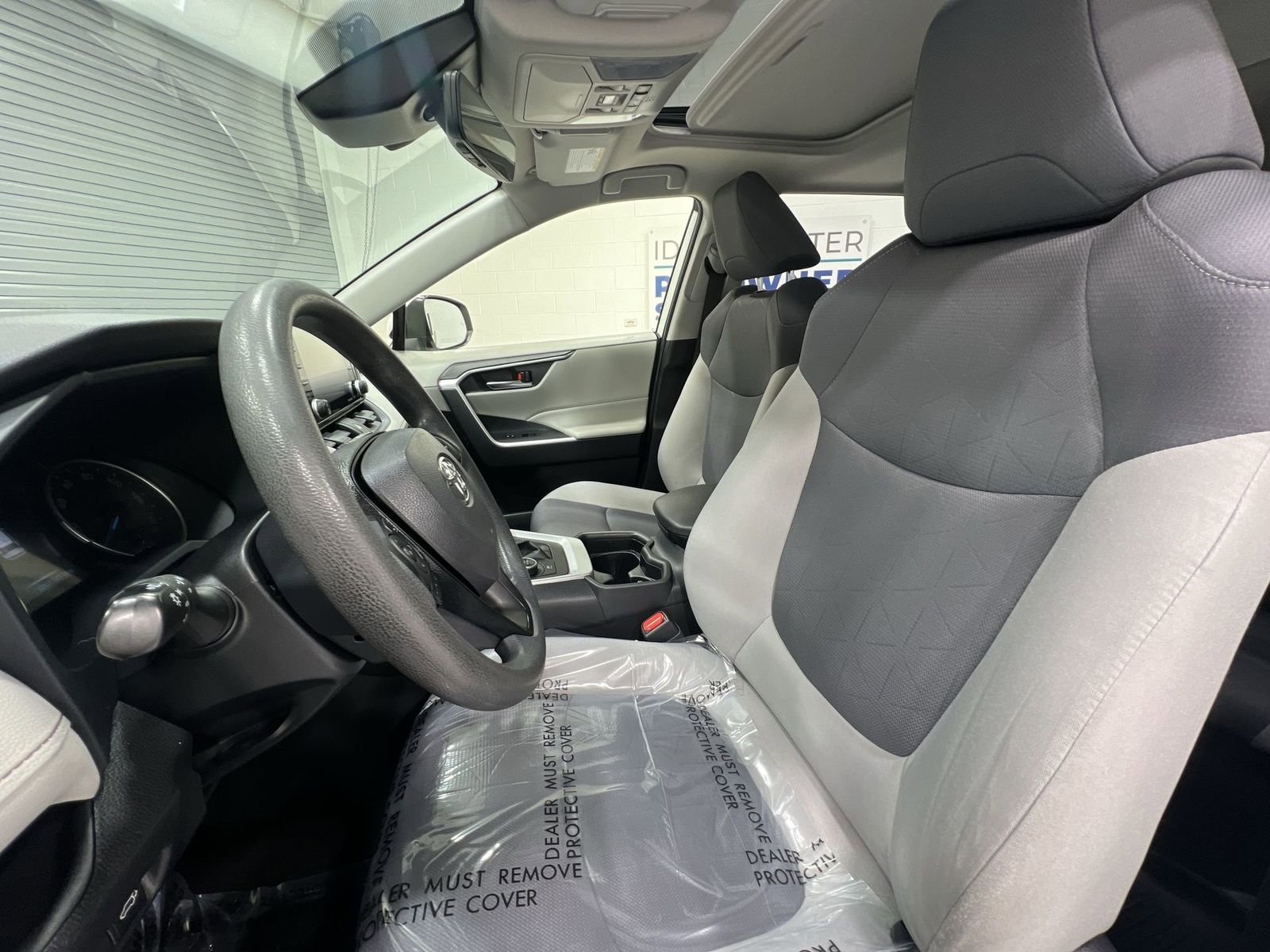 Used 2019 Toyota RAV4 XLE w/ Convenience Package image 11