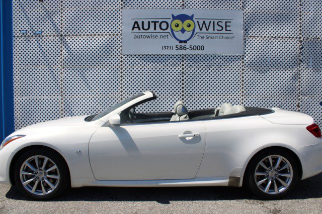 Used 2014 INFINITI Q60 Convertible w/ Premium Package RWD image 4