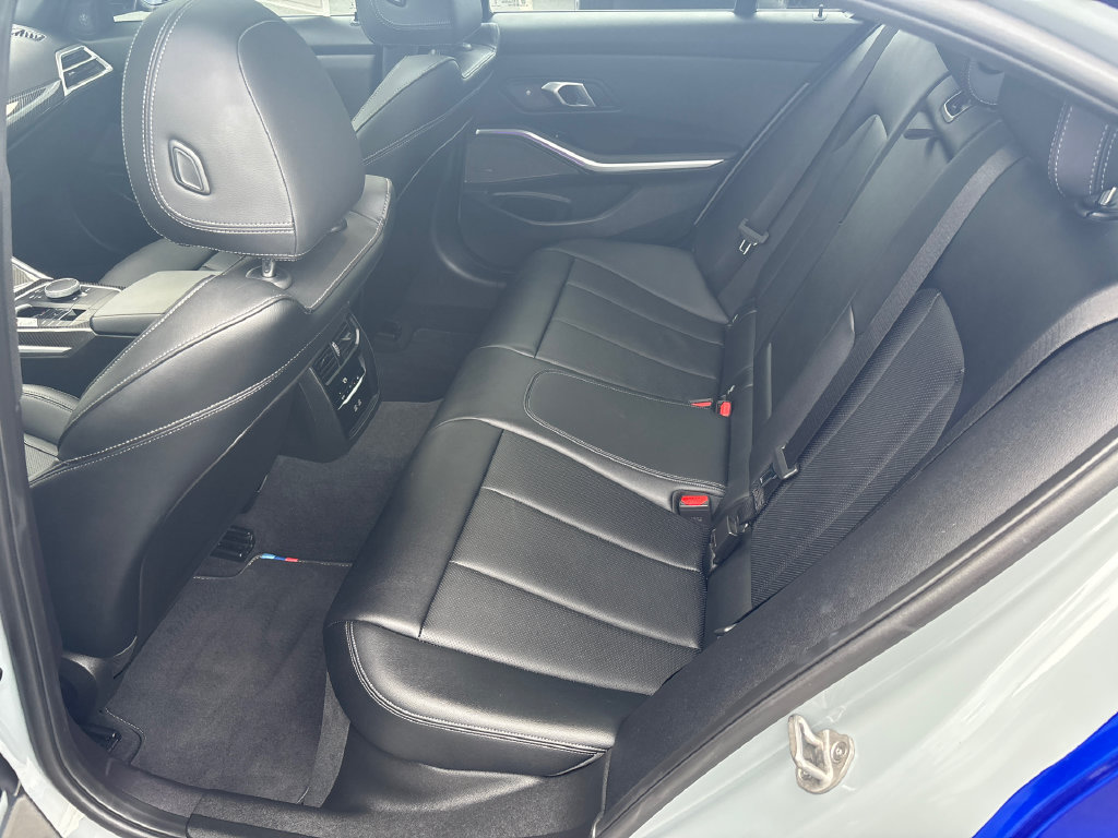 Used 2025 BMW M340i w/ Premium Package RWD image 16