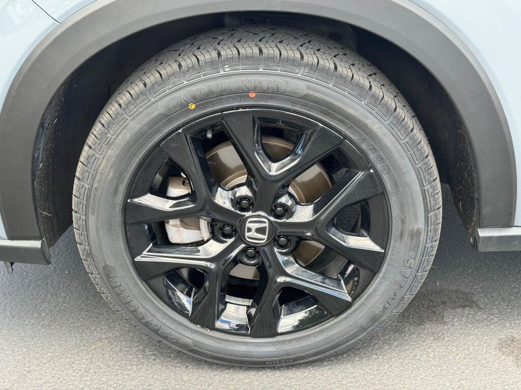Certified 2024 Honda HR-V Sport image 17