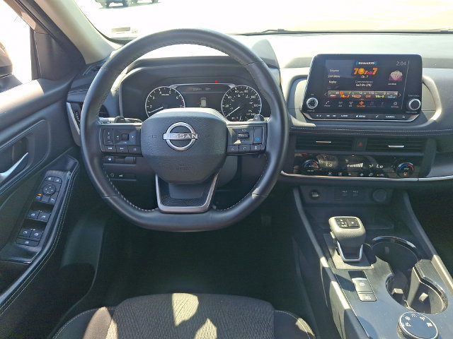 Used 2025 Nissan Rogue SV AWD/4WD image 11