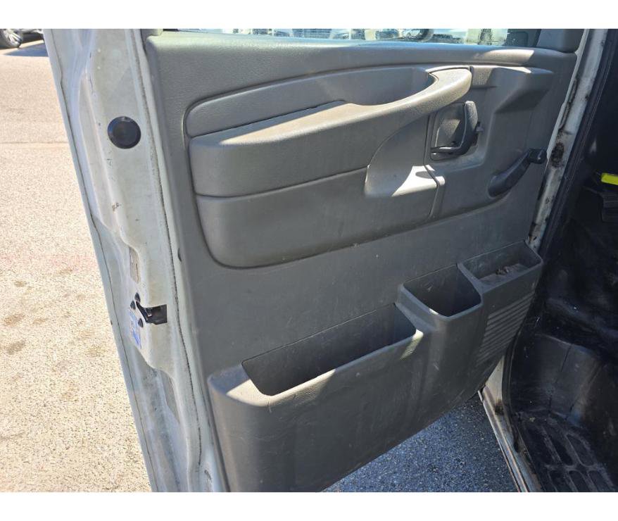 Used 2008 Chevrolet Express 3500 image 7