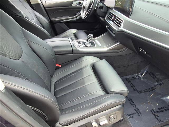 Used 2022 BMW X7 xDrive40i w/ Premium Package AWD/4WD image 23