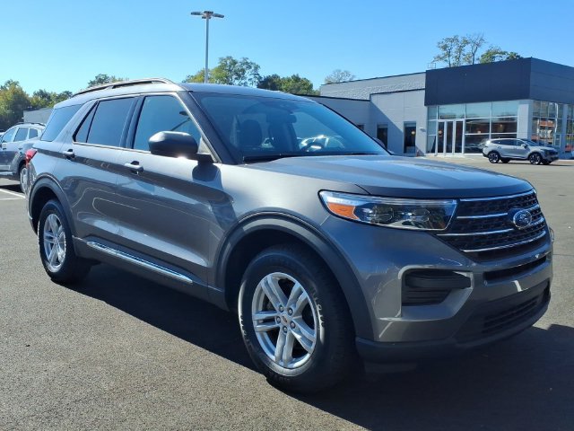 Used 2021 Ford Explorer XLT AWD/4WD image 8
