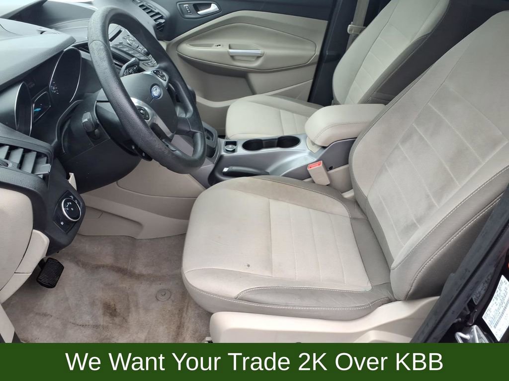 Used 2016 Ford Escape SE FWD image 9