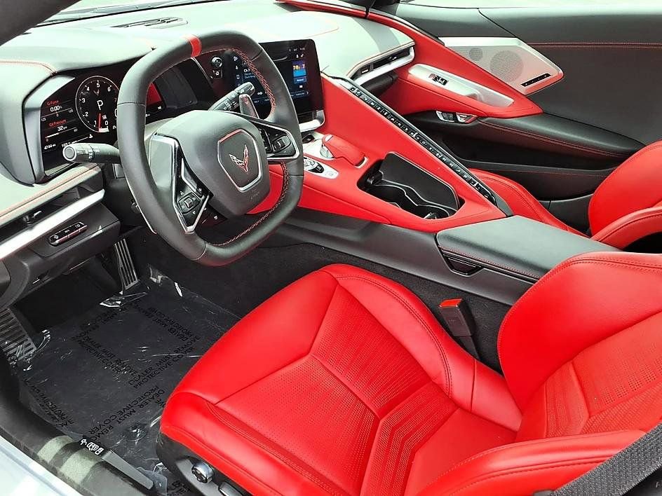 Used 2024 Chevrolet Corvette Stingray Preferred Conv w/ Z51 Performance Package RWD image 14