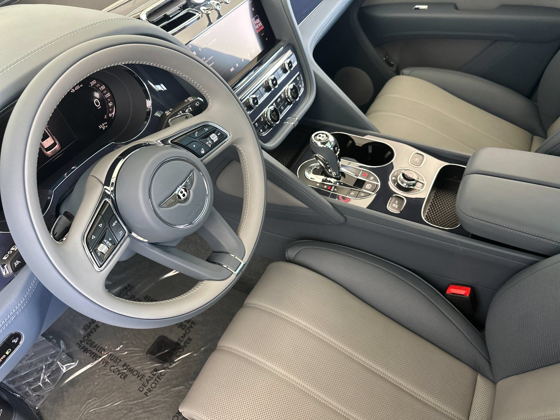 New 2026 Bentley Bentayga Extended Wheelbase AWD/4WD image 13