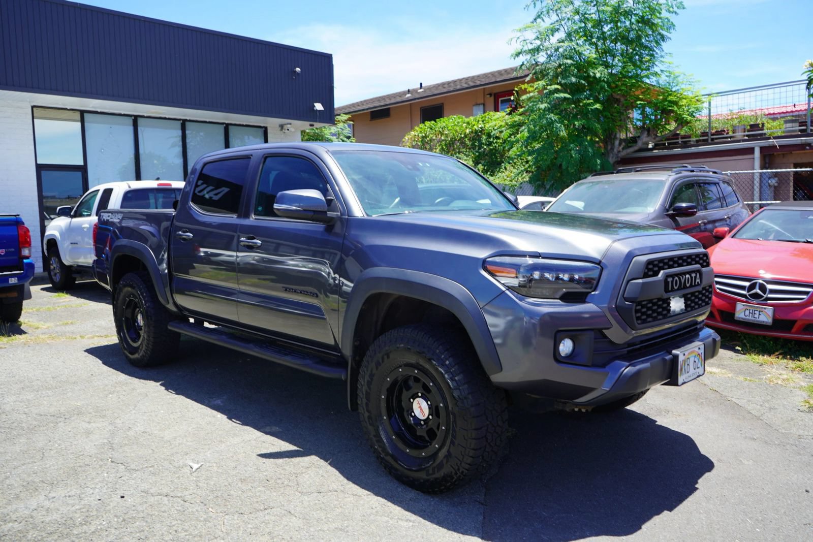 Used 2019 Toyota Tacoma TRD Off-Road AWD/4WD image 3